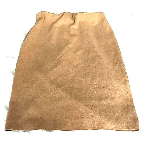 Forever 21 Contemporary Skirt - Picture 1 of 3